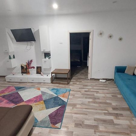 Apartament Diaconu Coresi Lägenhet Braşov Exteriör bild