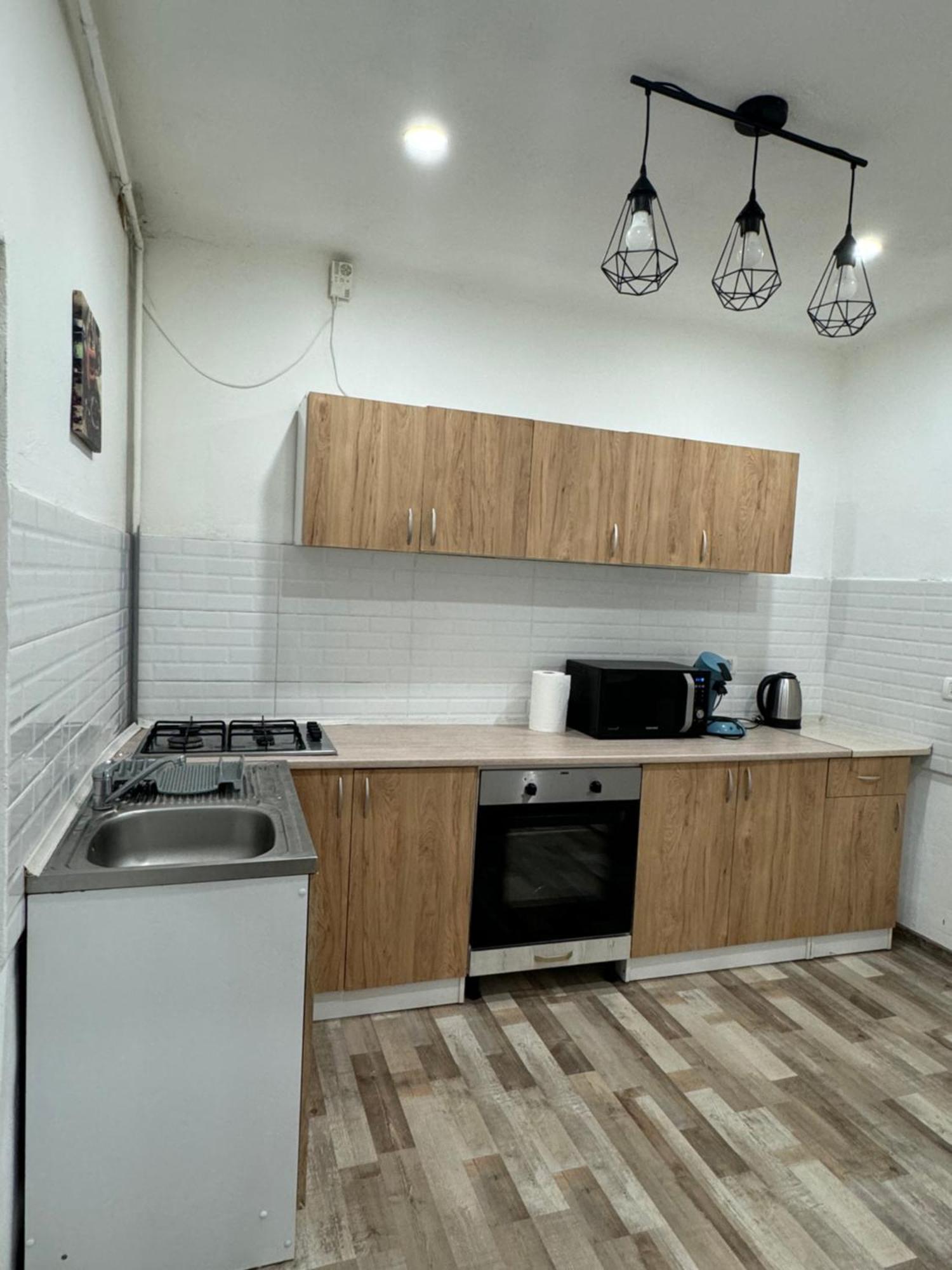 Apartament Diaconu Coresi Lägenhet Braşov Exteriör bild